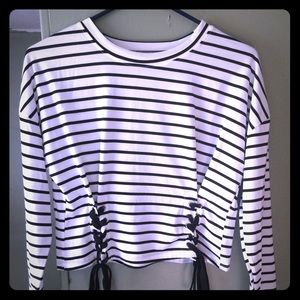 Long sleeve crop top